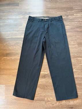 Eddie Bauer Mens 36 Black Trousers Normcore Relaxed Fit